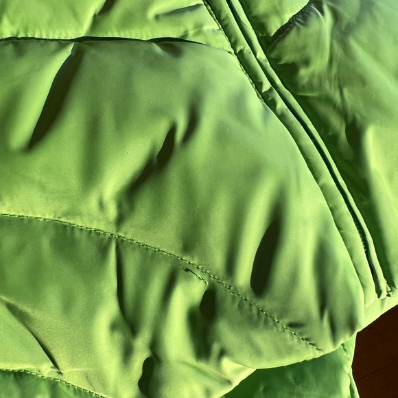 ⬇️Kenneth Cole Reaction Womens Vest Size L Color Lime W/Navy Inside Quilted - Picture 12 of 12